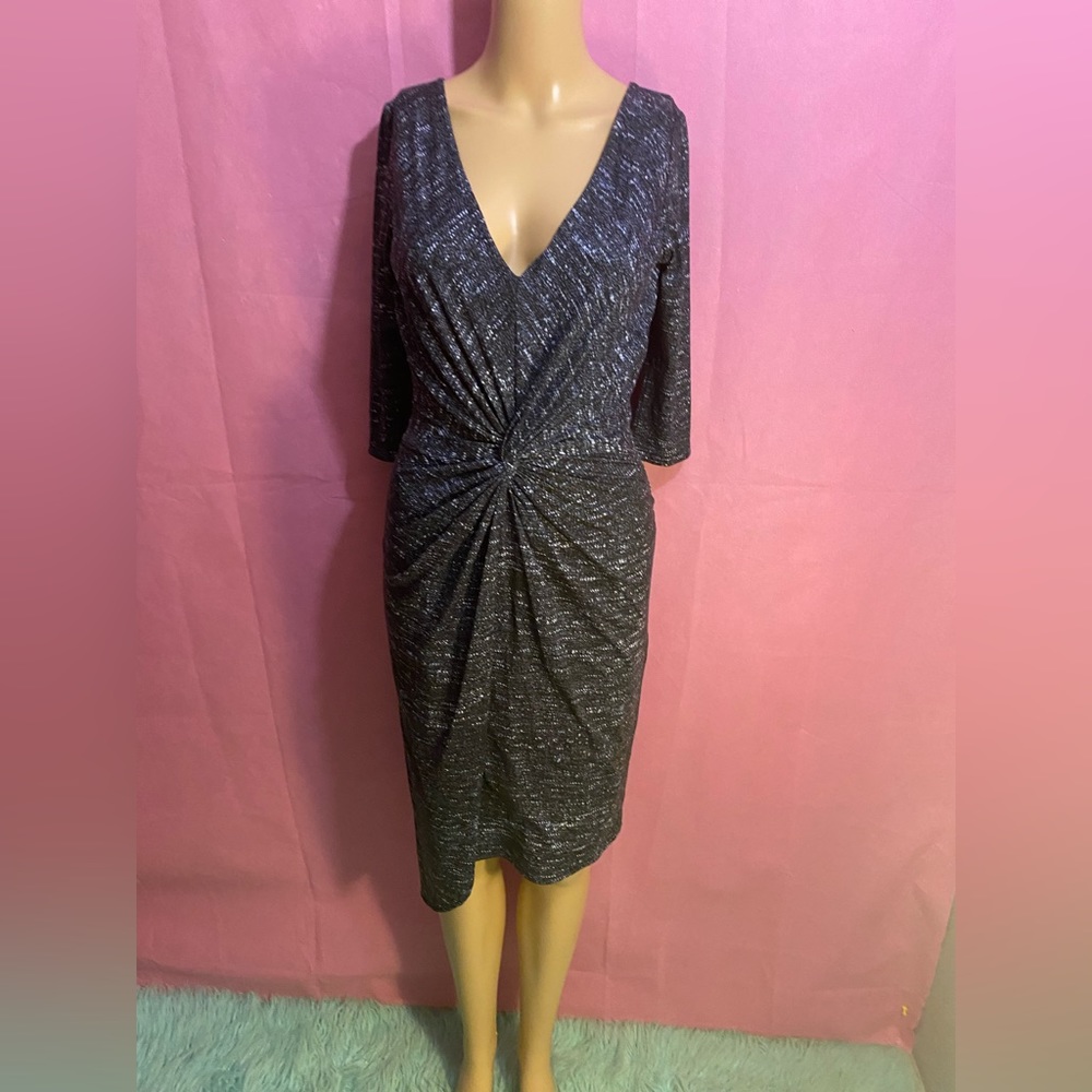 Halston Heritage long sleeve vneck blk/white speckled print with twist in middle